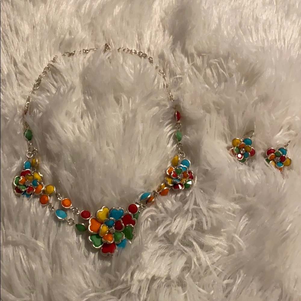 Fun necklace and earring set!